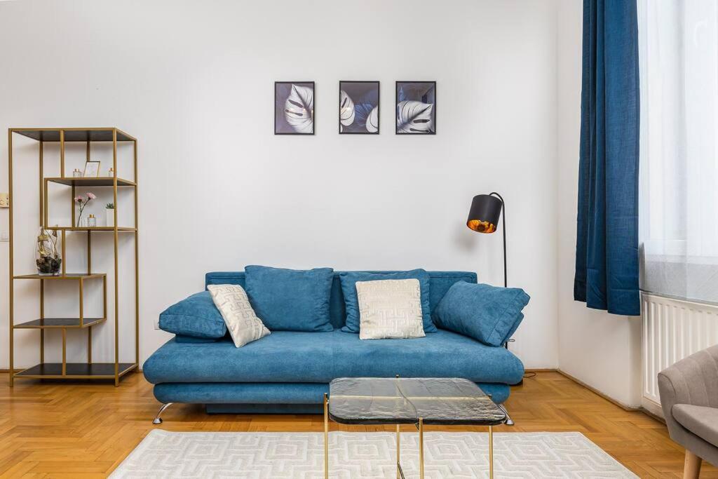 Venus - Gozsdu Court Iii Apartament